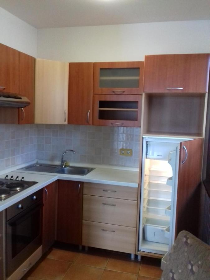 Green Oaza Apartment ฟอยนิซา ภายนอก รูปภาพ