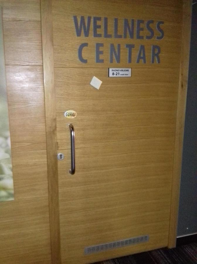 Green Oaza Apartment ฟอยนิซา ภายนอก รูปภาพ